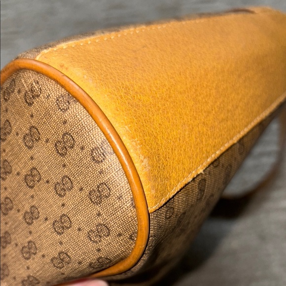Gucci Micro GG Brown Monogram Shoulder Bag with Gold Accents Vintage - Picture 10 of 16